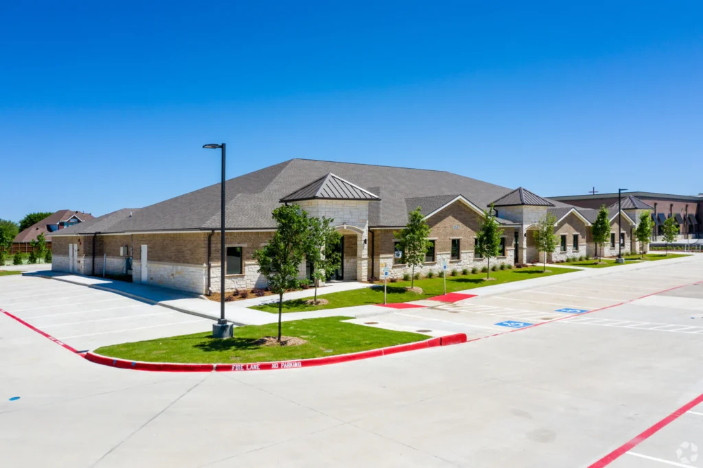 Exterior of medical office Frisco TX at 12530 Lebanon Rd, Centennial Office Condos